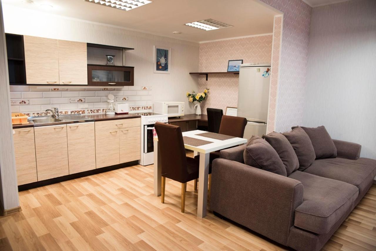 Papiniidu Studio Apartments Parnu Luaran gambar