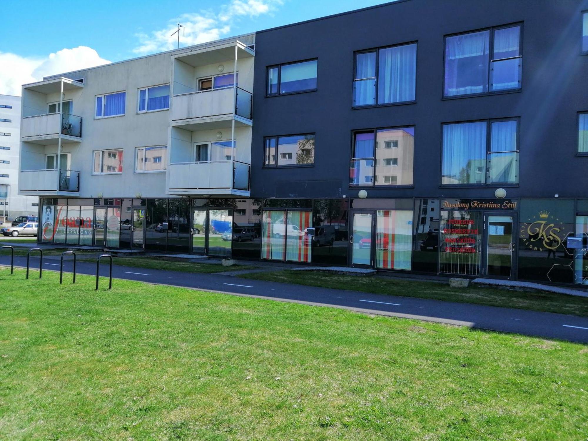 Papiniidu Studio Apartments Parnu Luaran gambar